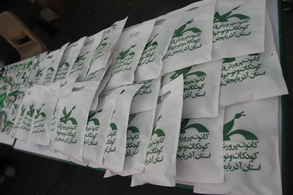 1325183 حضور کانون استان آذربایجان غربی در عزای دختر سه سالهی کربل