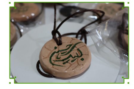 هدیه‌ای از دل کودکان چهارمحال و بختیاری برای زائران اربعین؛ دست‌سازه‌ها با عشق حسینی ساخته شدند