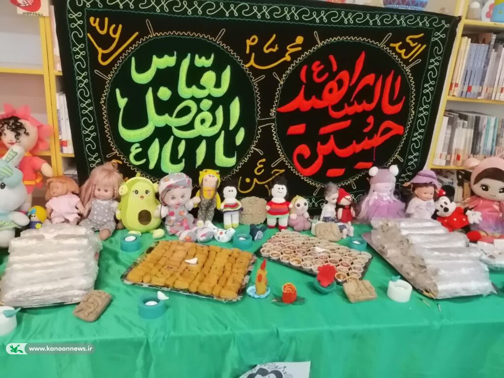 1325301 اعضای مراکز فرهنگی هنری کانون استان قم، ویژه برنامه هایی به یاد سه ساله دشت کربلا برگزار کردند.