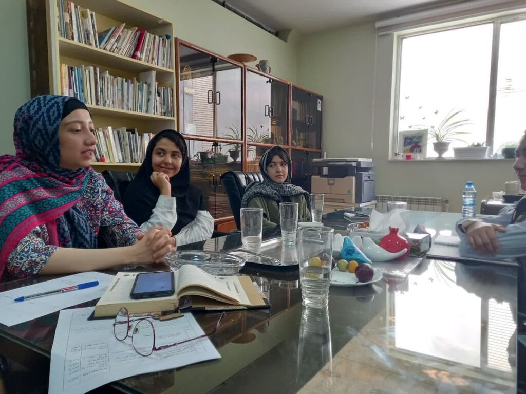 1325400 دومین نشست کارگروه مشاوران ادبی نوجوان در مرکز آفرینشهای ادبی برگزار شد