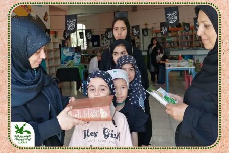 بدرقه ی زائران اربعین حسینی کودک و نوجوان مرکز فرهنگی هنری شماره ۳