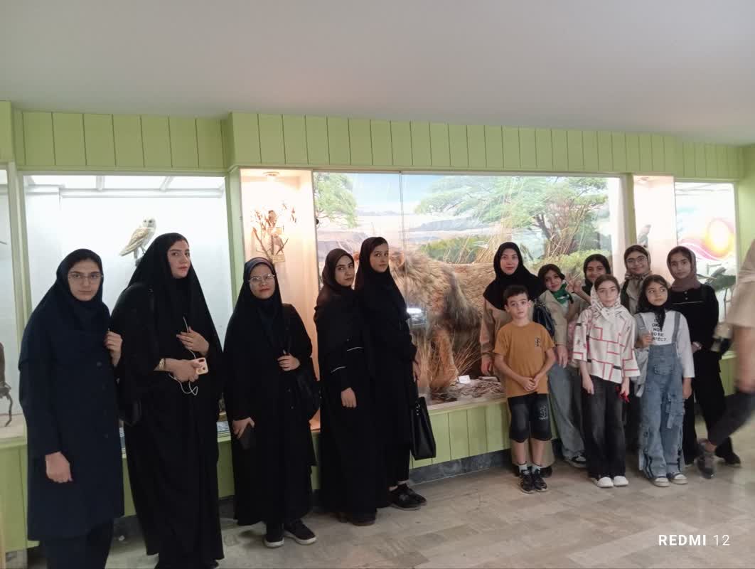 1325460 بازدید اعضای کانون شهر اراک از موزه حیات وحش