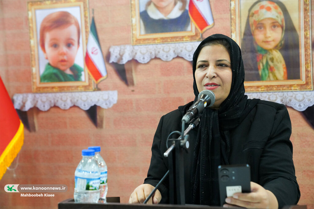 1325555 گرامیداشت یاد کودکان شهید در «عصر شعر و خاطره»