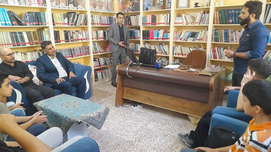 1325916 رییس آموزش و پرورش شاهرود بر گسترش فعالیتهای کانون در مدارس تاکید کرد