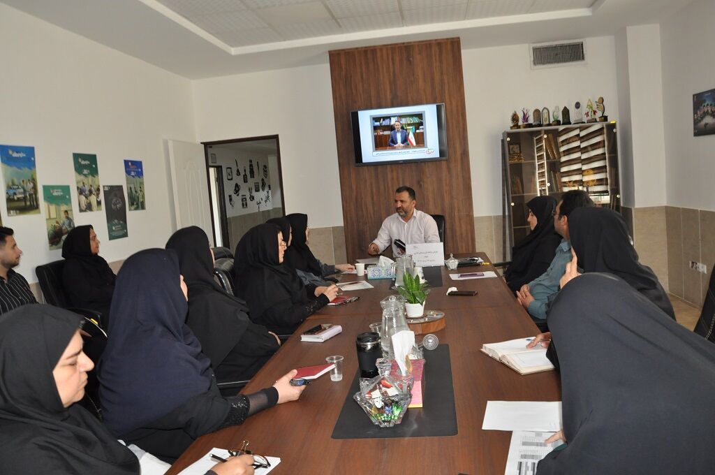 1325932 معرفی سامانه «فواد»( فوریتهای نظام اداری) در کانون البرز