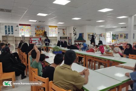 نشست صمیمانه صبح شعر و داستان