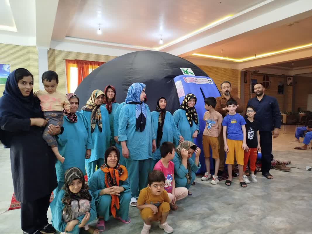 1325976 چتر آسمان نمای سیار کانون استان مرکزی برای توان خواهان باز شد