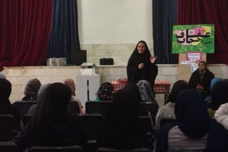 نشست تبیینی عفاف و حجاب در کانون خمین