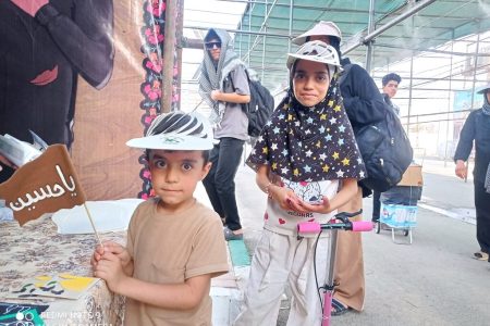 میزبانی فرهنگی کانون پرورش فکری ایلام از زائران کربلا در مرز مهران