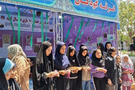 استقبال زائران و مسئولان از موکب مرکز کنگاور