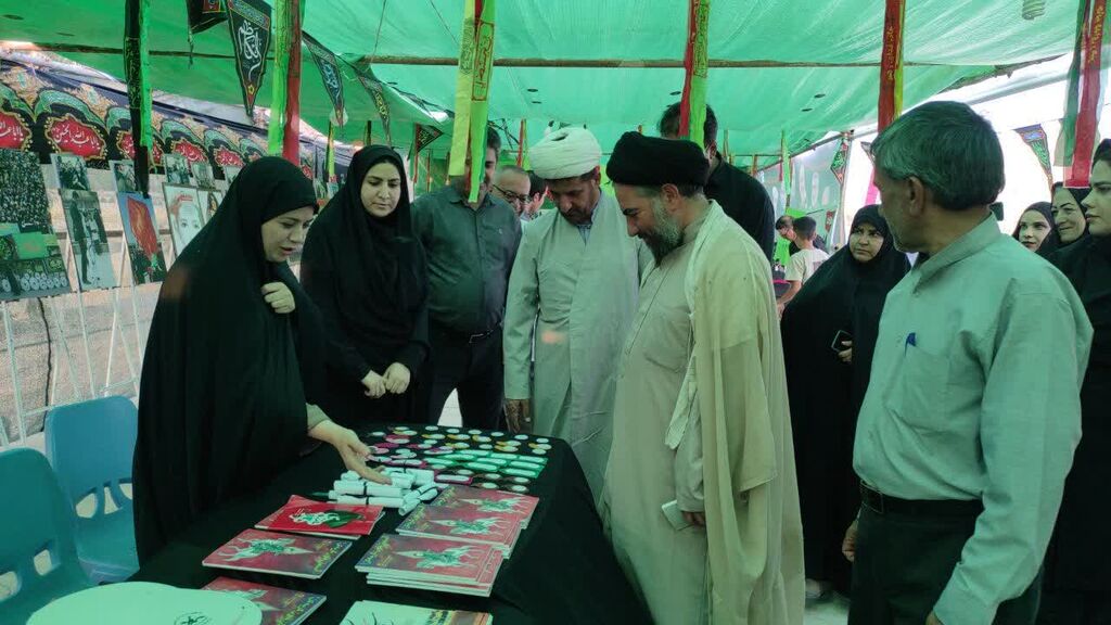 1326380 موکب فرهنگی کانون سرپلذهاب میزبان زائران اربعین