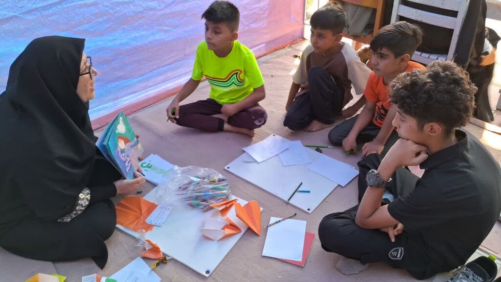 1326406 حضور مسئولان بلندپایه کشوری و استان در موکب کانون کنگاور