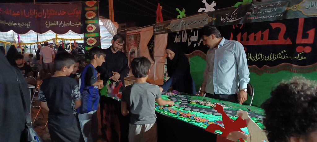 1326481 موکب "سیدالشهدا" کانون کرمانشاه میزبان زائران با برنامههای فرهنگی