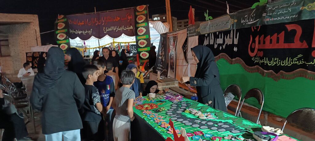 1326484 موکب "سیدالشهدا" کانون کرمانشاه میزبان زائران با برنامههای فرهنگی