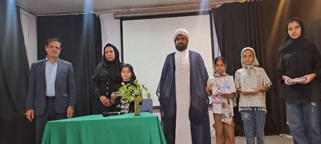 1326639 مرکز فرهنگی چناران میزبان امام جمعه این شهرستان شد