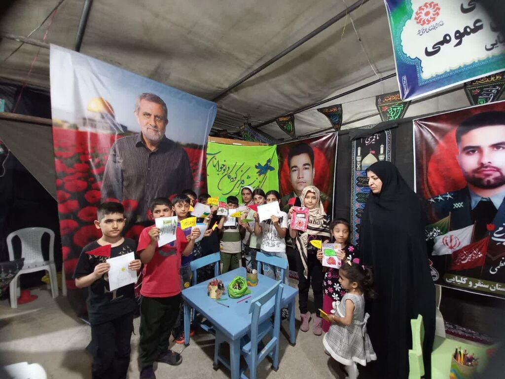 1326681 موکب فرهنگی "رقیه خاتون(س)" کانون سنقر میزبان زائران اربعین