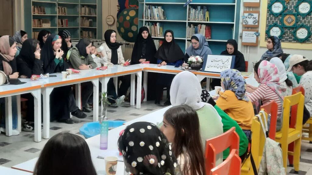 سومین نشست انجمن داستان کانون پرورش فکری همدان برگزار شد