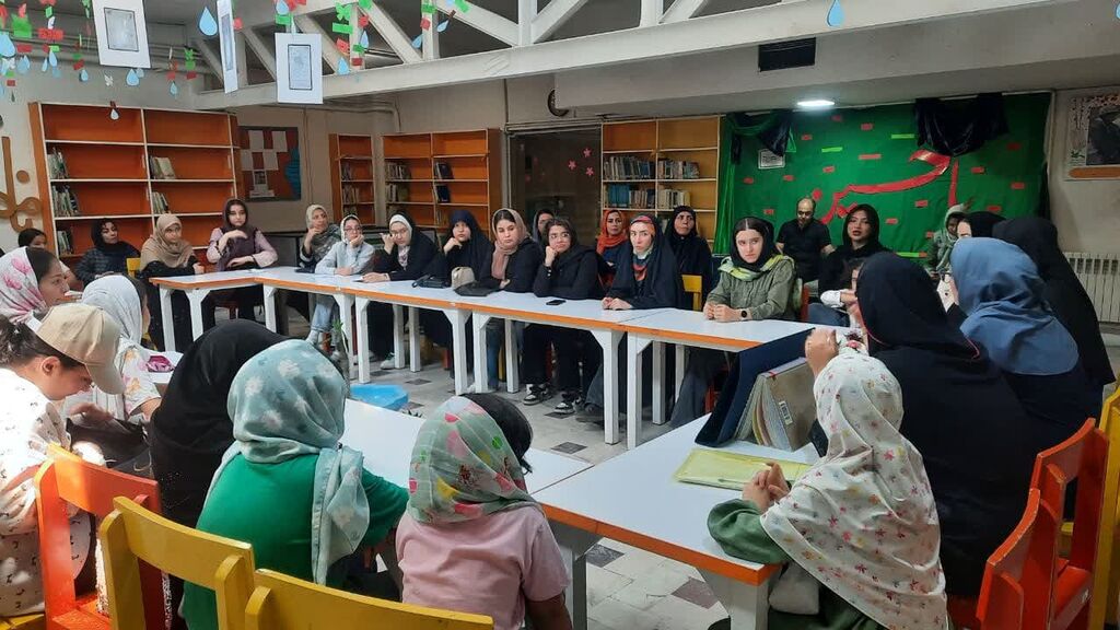 سومین نشست انجمن داستان کانون پرورش فکری همدان برگزار شد