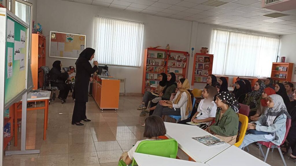 1326860 کارگاه تخصصی آموزش قصهگویی در مراکز اسلامآباد غرب