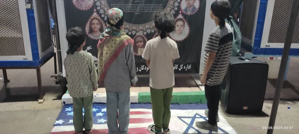 1326966 مرز مهران، میزبان کوچکترین سفیران اربعین