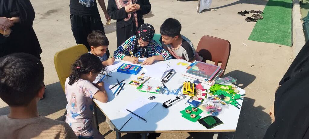 1326999 ویژهبرنامههای موکب اسلامآباد غرب برای زائران