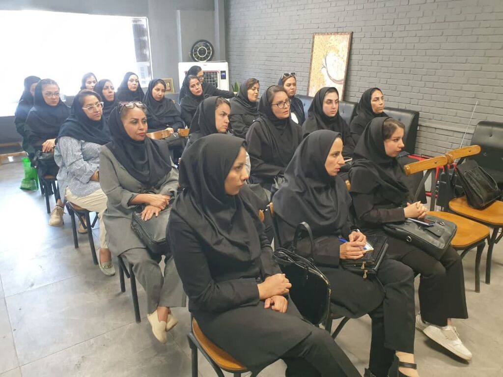 1327141 دوره آموزش «بازی و تاثیر آن بر رفتار کودکان و نوجوانان» برگزار شد