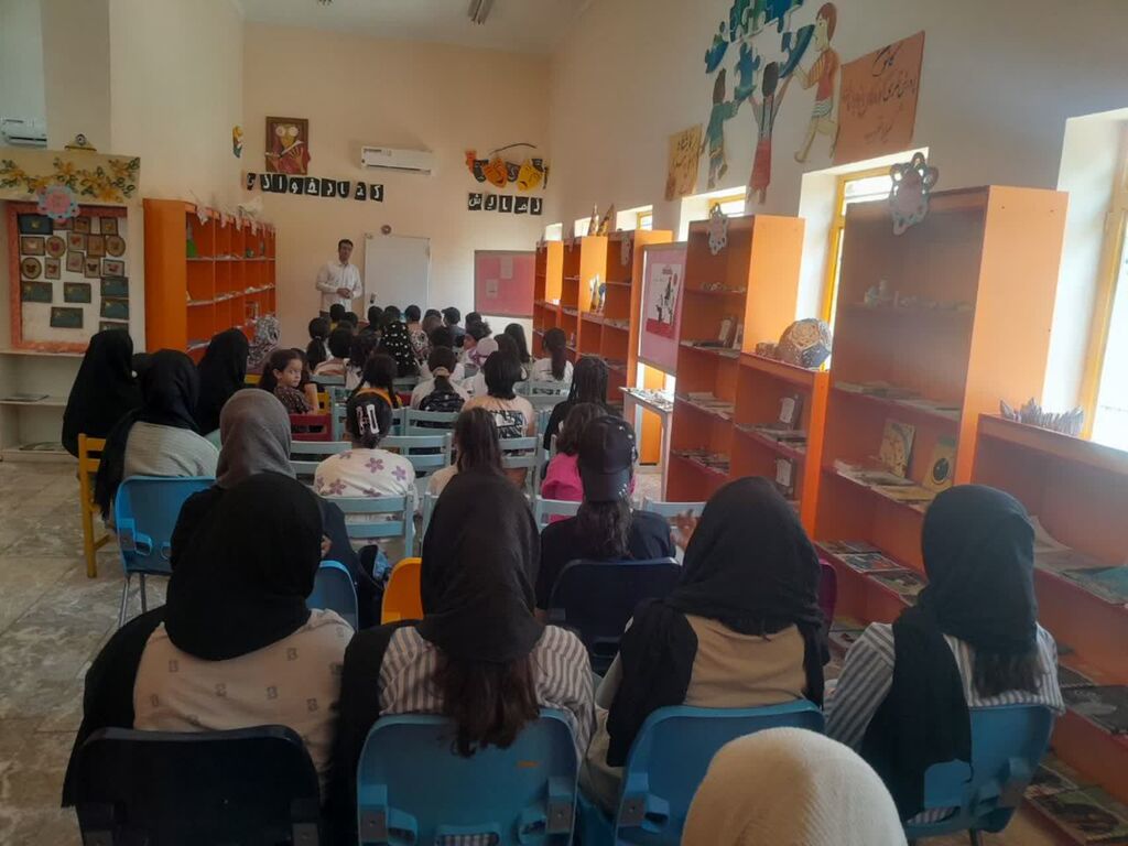 1327407 کارگاه تخصصی قصه و قصهگویی در گیلانغرب