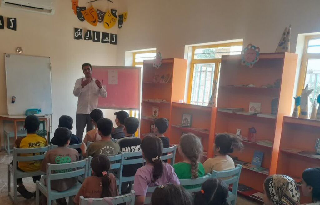 1327408 کارگاه تخصصی قصه و قصهگویی در گیلانغرب