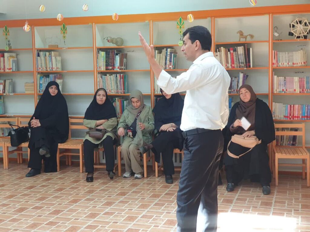 1327446 کارگاه آموزشی «قصهگویی برای کودکان با نیازهای ویژه»