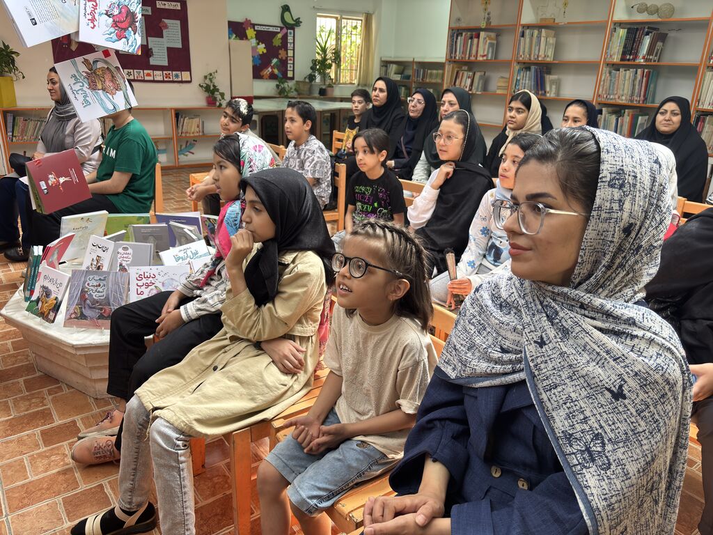 نمایشگاه کتابهای حسی لمسی نمایشگاه کتابهای حسی لمسی