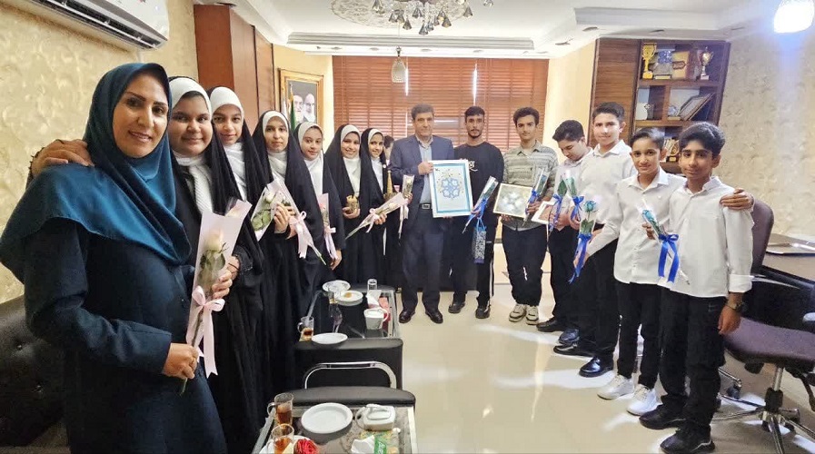 کانون‌یاران شهر زیار به دیدار شهردار رفتند