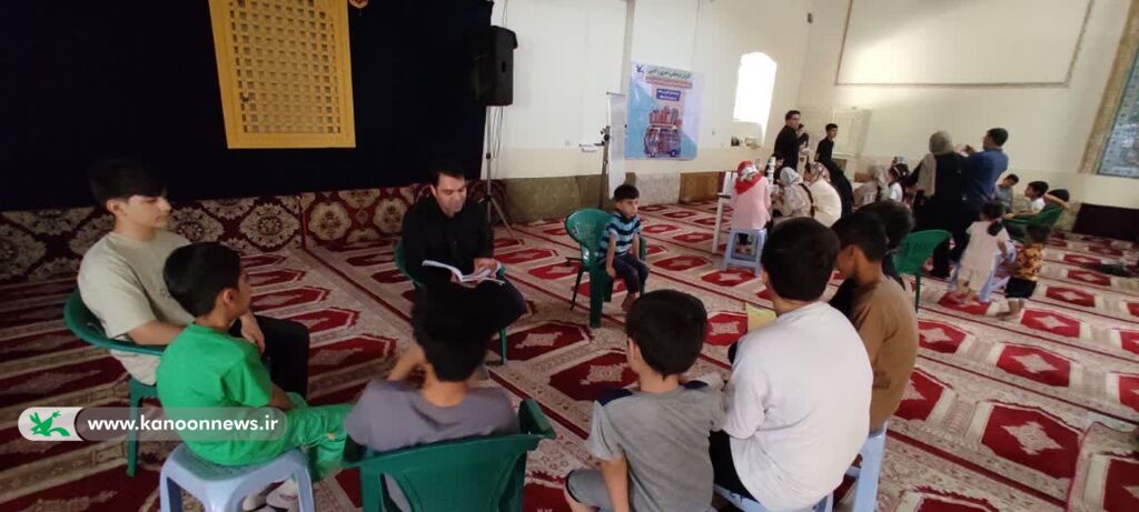 1327550 سومین برنامه کاروان سیار کانون لرستان در محله ماسورخرمآباد برگزار شد