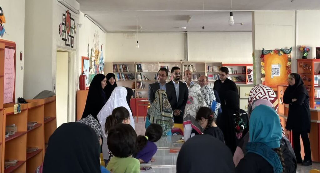 1327604 بازدید مسئولان فرمانداری کرمانشاه از مرکز شماره ۱۱