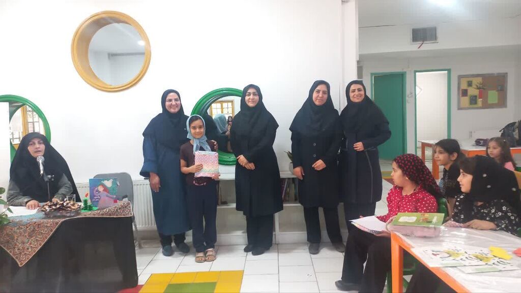 1327610 برگزاری سوگواره «بزرگترین دختر عالم» در مرکز شماره ۵ مشهد