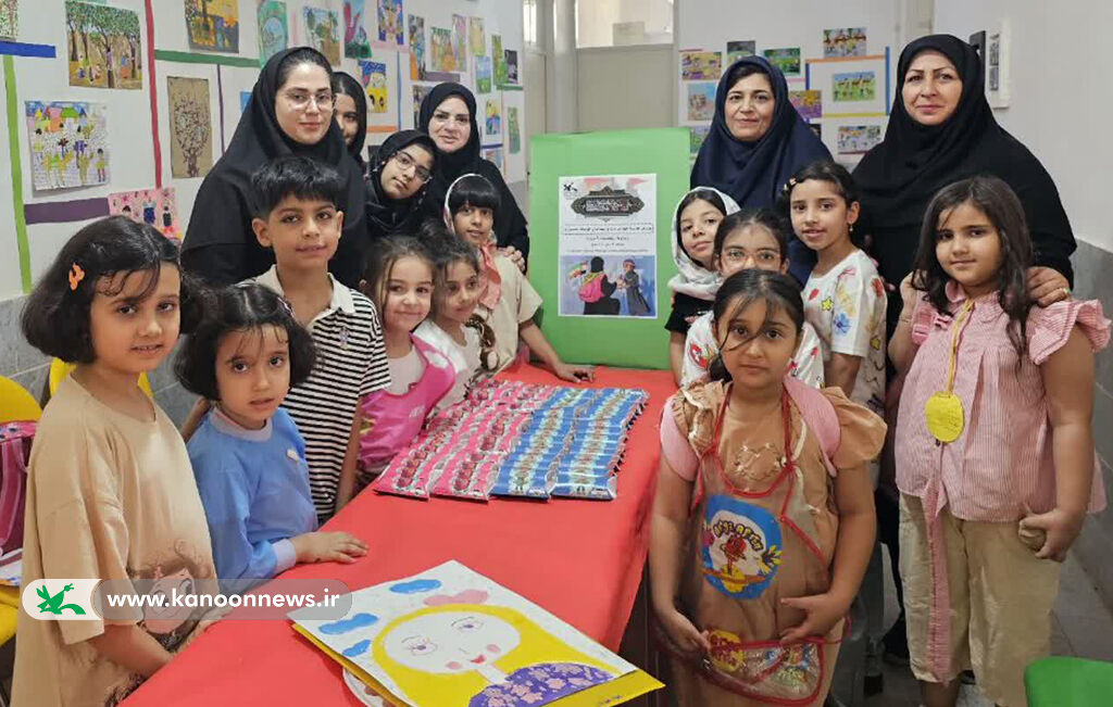 1327662 دست سازههای کودکان و نوجوانان یزدی با عنوان هدیه خوبان برای زائران امام حسین ارسال شد