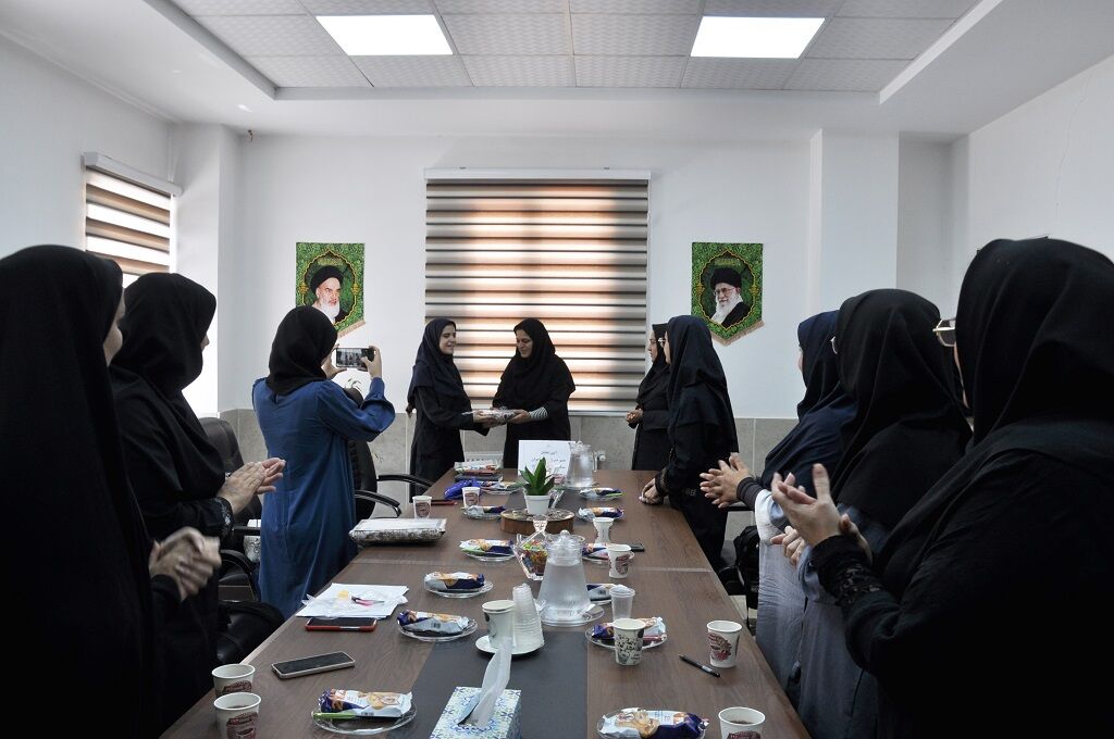 تجلیل از آینده‌سازان عرصه‌ی خبر/ عضوخبرنگاران نوجوان کانون البرز تجلیل شدند