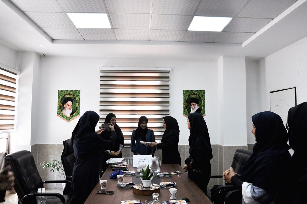 تجلیل از آینده‌سازان عرصه‌ی خبر/ عضوخبرنگاران نوجوان کانون البرز تجلیل شدند