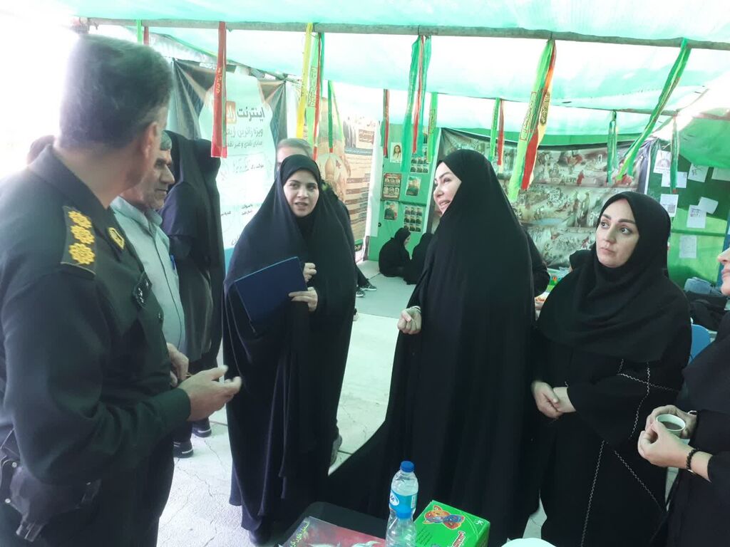 1328012 حضور سرپرست و مسئولان کانون کرمانشاه در موکبهای اربعینی استان