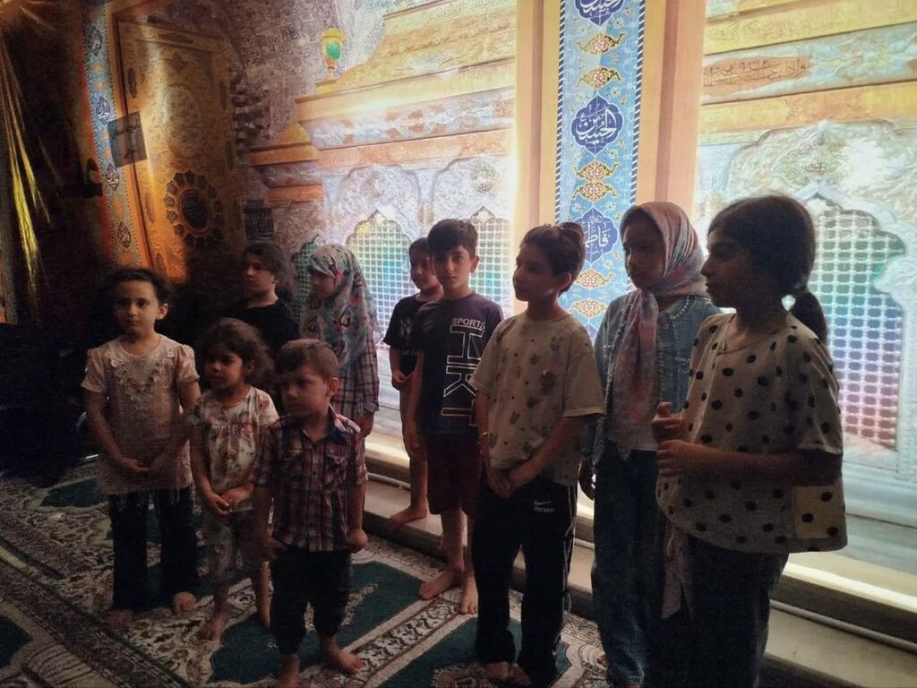 حضور مسئول مرکز فرهنگی هنری سرابله درزائرسرای خادمین بهشت