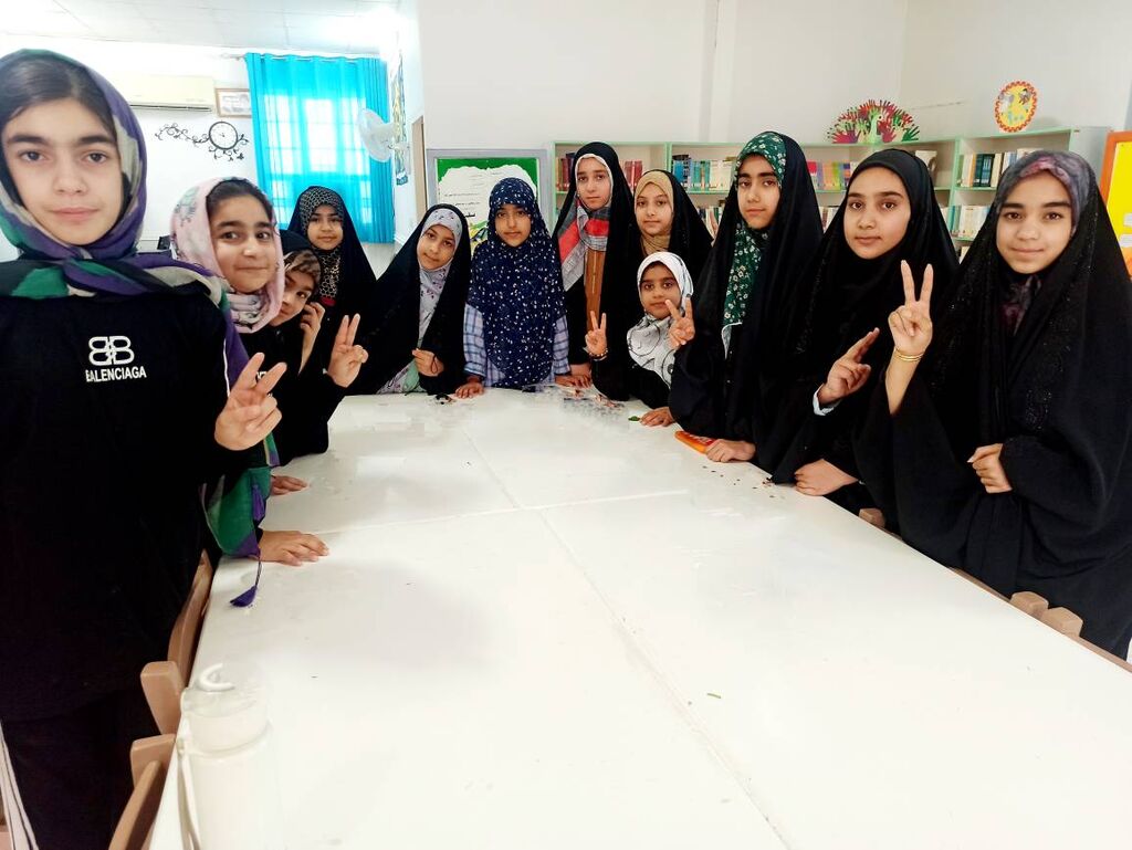 1328161 فرصتی برای رشد فردی و اجتماعی دختران