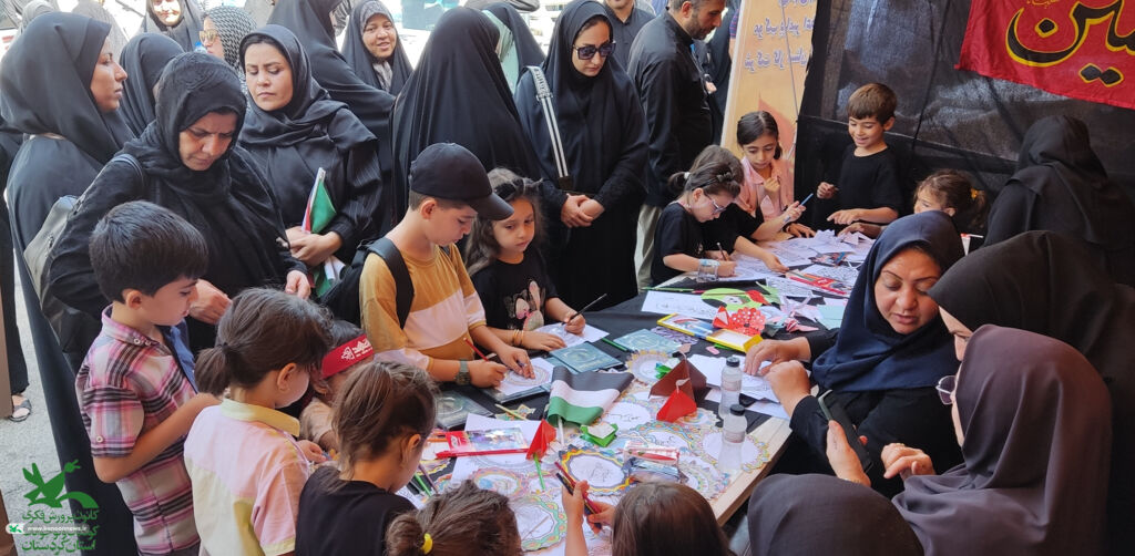 برپایی موکب فرهنگی کانون پرورش فکری کودکان و نوجوانان استان کردستان در مراسم پیاده‌روی جاماندگان اربعین حسینی در سنندج