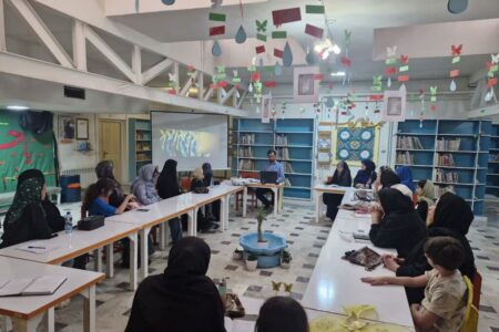 برگزاری دومین نشست «پاتوق قصه و نقد» در کانون همدان