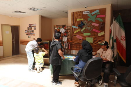 نوجوانان خلاق با نان و کتاب دل‌ها را گرم کردند