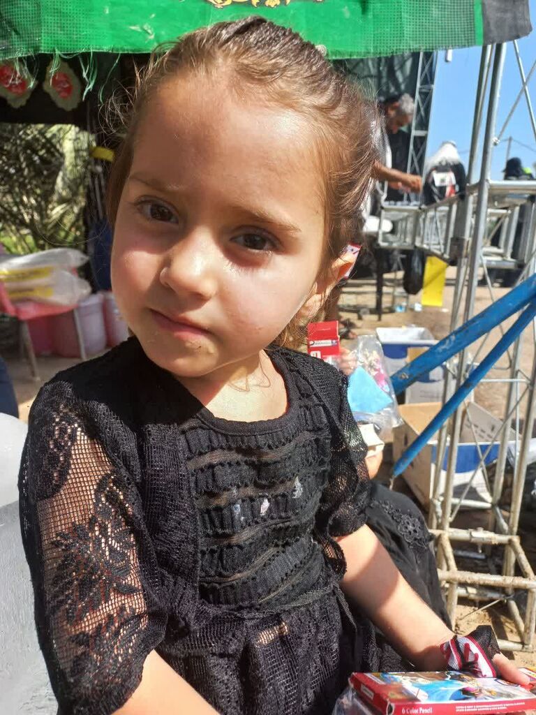 1328767 عضو ارشد کانون کرمانشاه دستسازههای اربعینی را به دست زائران آنسوی مرزها رساند