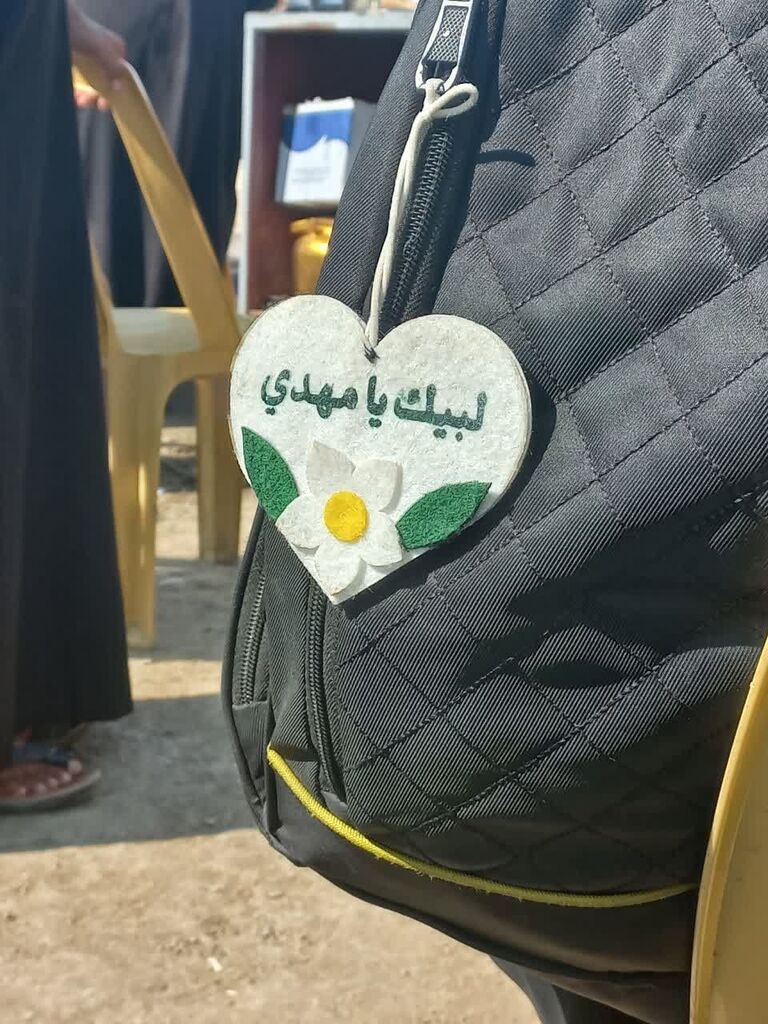 1328775 عضو ارشد کانون کرمانشاه دستسازههای اربعینی را به دست زائران آنسوی مرزها رساند