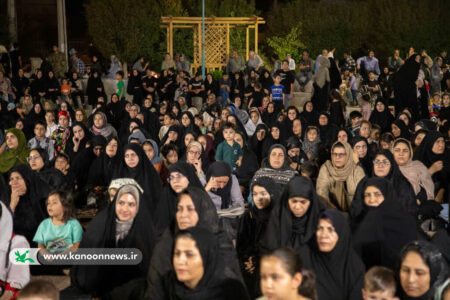 ویژه‌برنامه چهل روز عاشقی در یزد برگزار شد