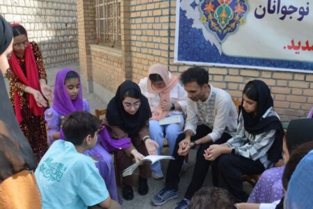 نمایشنامه‌خوانی «جیک جیک کی منو می‌خوره؟» در مرکز پاوه