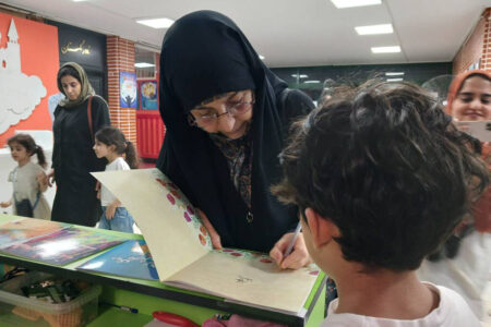 سال‌ها طول کشید تا شهامت نوشتن درباره امام حسین(ع) را پیدا کنم