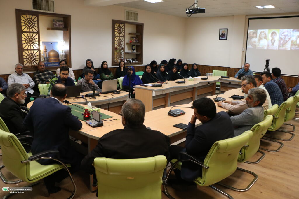 1329303 کار در کانون پرورش فکری ادامه رسالت پیامبران در تربیت و پرورش انسان است