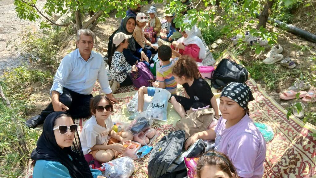 اردوی فرهنگی-زیارتی کانون سرخه در روستای جوین